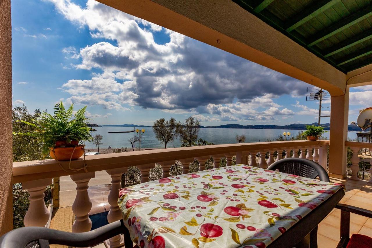 Mare-More Studio W Balcony And Beach Front And View Zadar Exteriér fotografie