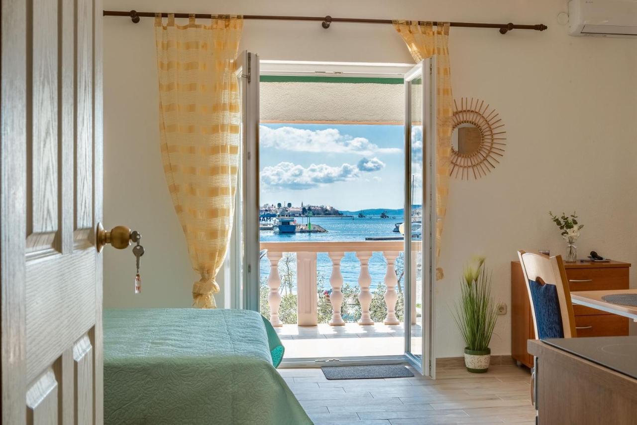 Mare-More Studio W Balcony And Beach Front And View Zadar Exteriér fotografie